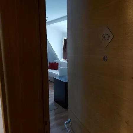 Mila Aparthotel 3*